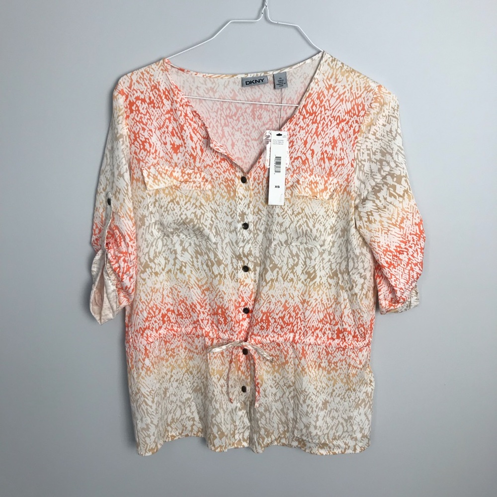 DKNY NWT blouse⭐️ - Picture 4 of 8
